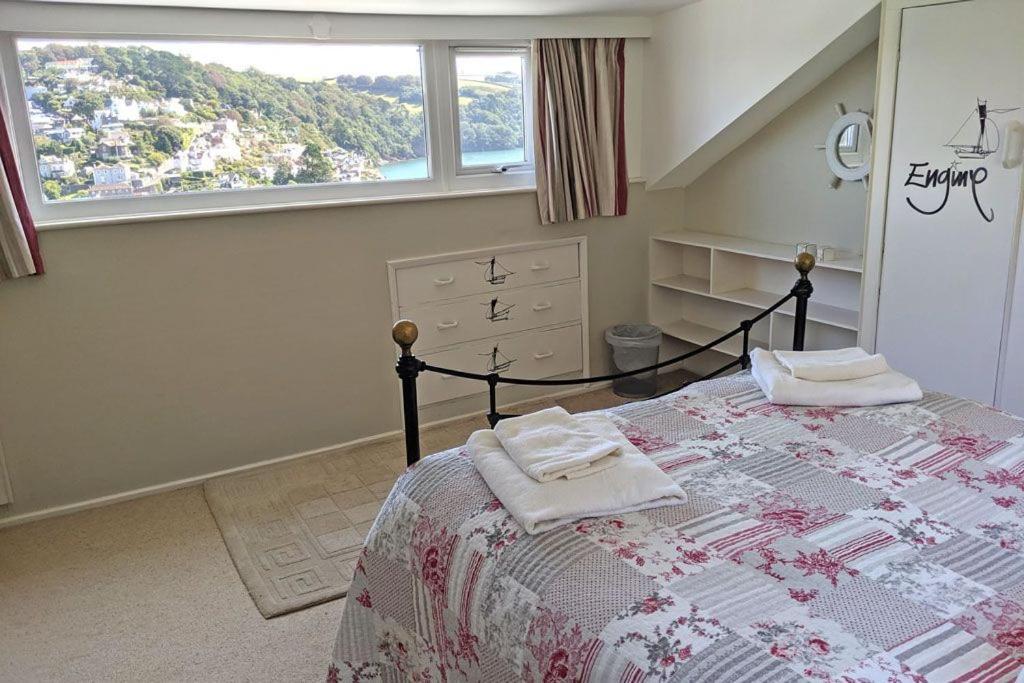 Out To Sea - Stunning Views, Elevated Position With Onsite Parking Villa Dartmouth Exterior foto